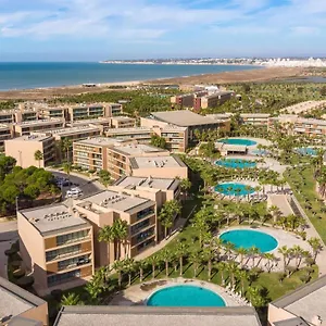 https://herdade-dos-salgados-vila-das-lagoas-albufeira.hotelaalgarve.com